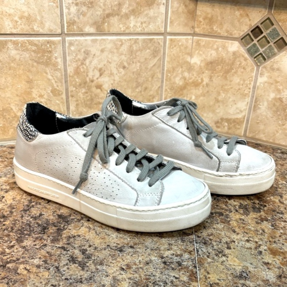 P448 Thea Stardom Snakeskin Platform Sneakers Gray Size 5